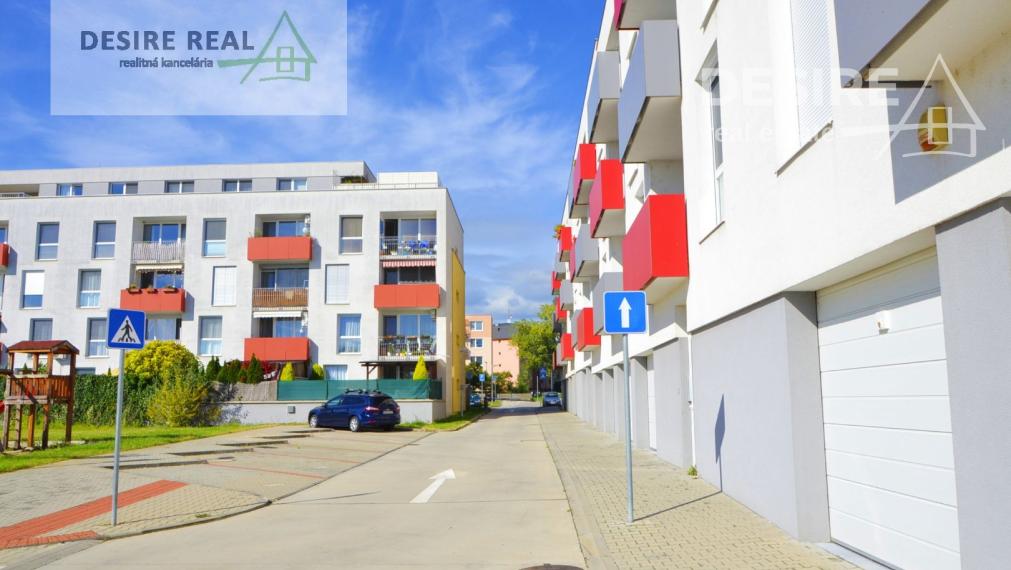 ✅ SOLD: NEW BUILDING - SUNNY, BRICK 2-room apartment with BALCONY and CELLAR, 58 m2, Pezinok - Muškát, FREE PARKING