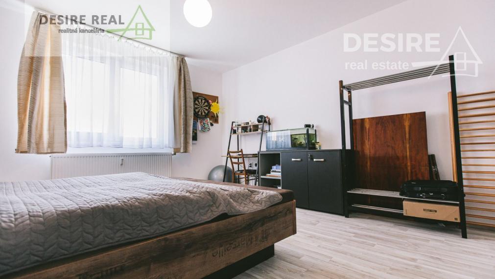 ✅ SOLD: SUNNY, BRICK 3-ROOM APARTMENT WITH BALCONY, CELLAR and ELEVATOR, 97.50 m2, Pezinok - Muškát