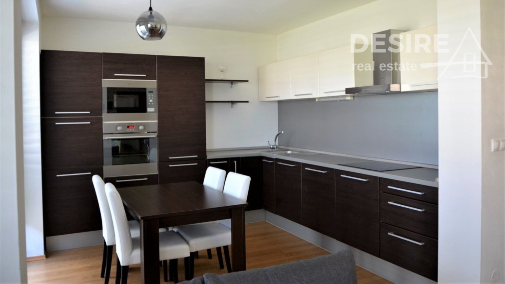 ✅PRENAJATÉ: Zariadený priestranný 3 izb.byt + parkovacie miesto, K.Franklovej., Pezinok