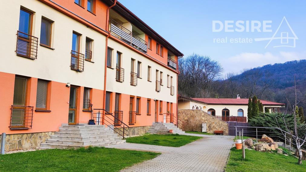 ✅ RENTED:  Fully furnished 2-room apartment with parking, in a quiet area, Kučišdorfská dolina
