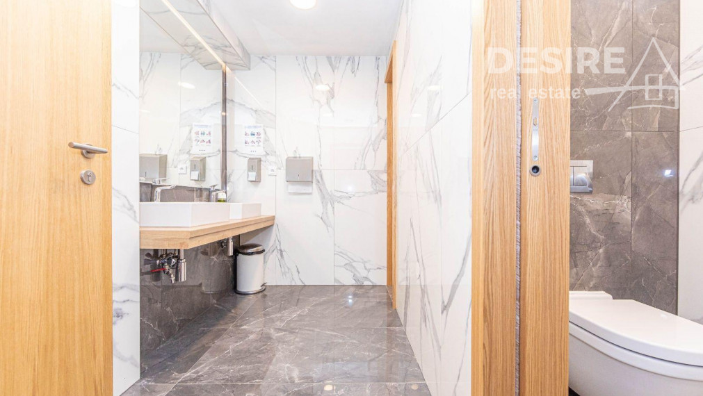 Komerčné priestory na prenájom, od 48 m2, parkovanie, Röntgenova ul., Bratislava