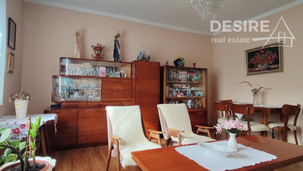 ✅PREDANÉ: Udržiavaný 3 izbový rodinný dom, garáž, Pezinok širšie centrum