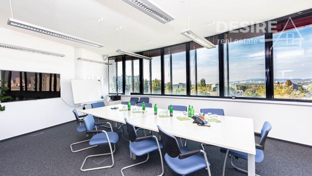 Prenájom: Telocvičňa výmera 190 m2, parkovanie, Röntgenova ul., Bratislava