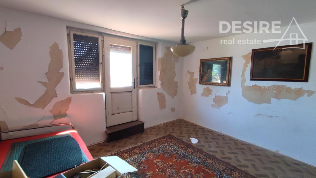 Zachovalý, 4 izbový rodinný dom,  Pezinok centrum