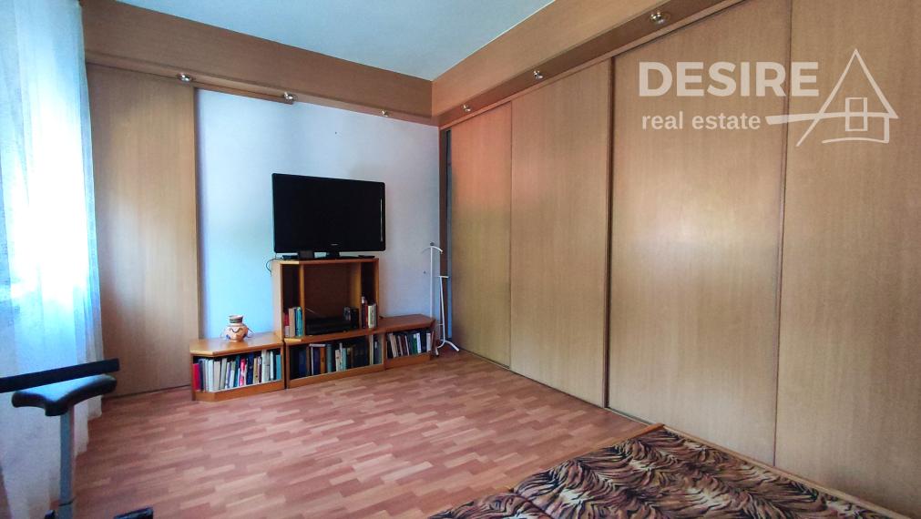 Zachovalý, 4 izbový rodinný dom,  Pezinok centrum