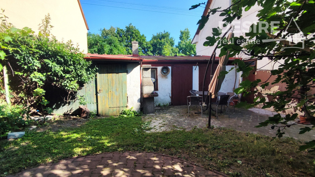 Zachovalý, 4 izbový rodinný dom,  Pezinok centrum