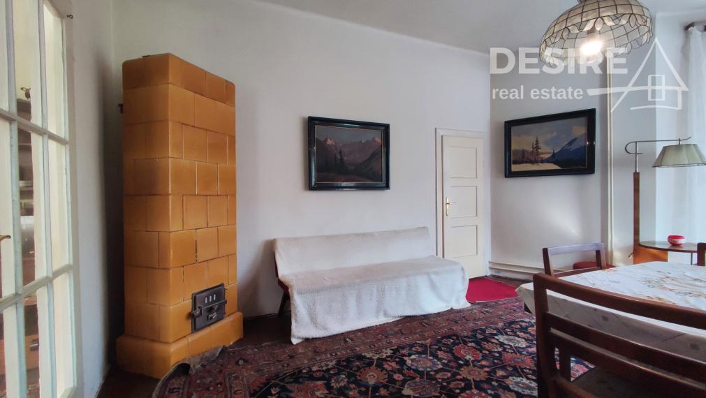 Zachovalý, 4 izbový rodinný dom,  Pezinok centrum