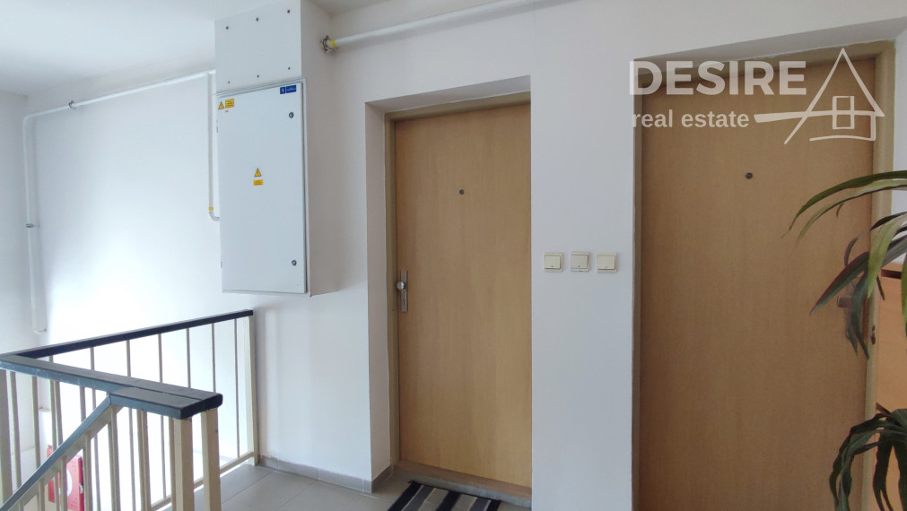 REZERVOVANÉ - 1,5 izbový byt v nadstavbe, terasa, klimatizácia, Bratislava-Trnávka