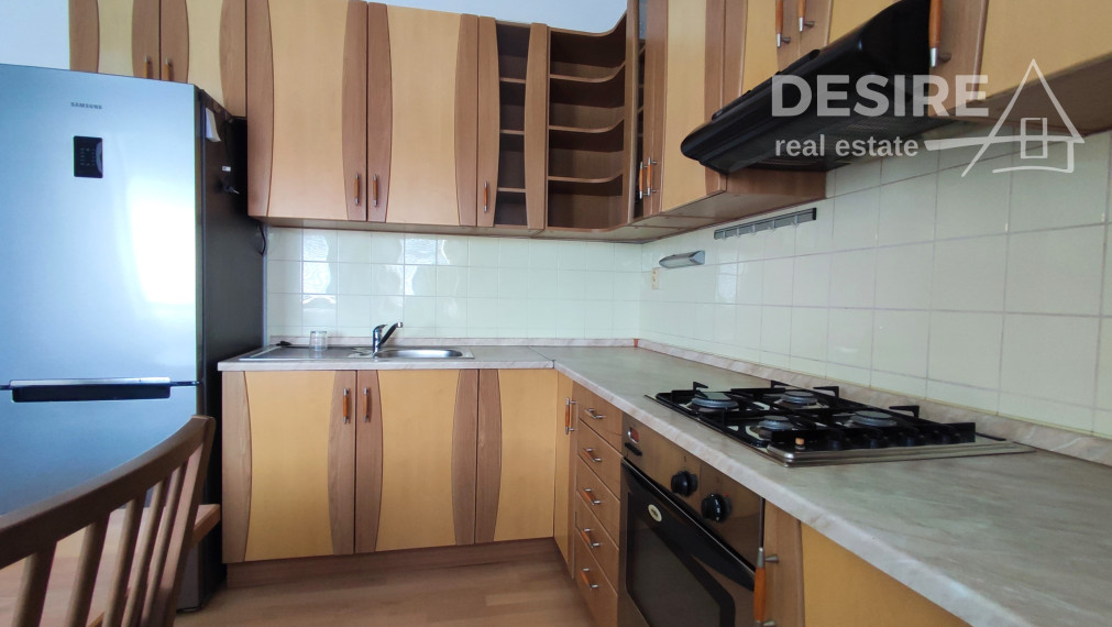 REZERVOVANÉ - 1,5 izbový byt v nadstavbe, terasa, klimatizácia, Bratislava-Trnávka