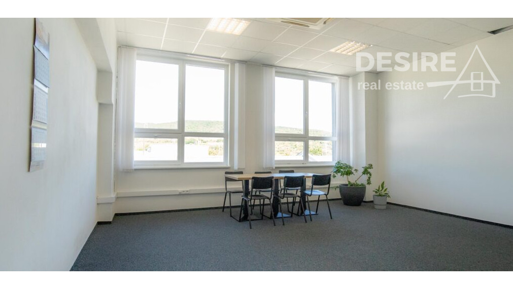 Atraktívne kancelárske priestory na prenájom, od 37 m2 do 326 m2, parkovanie zdarma