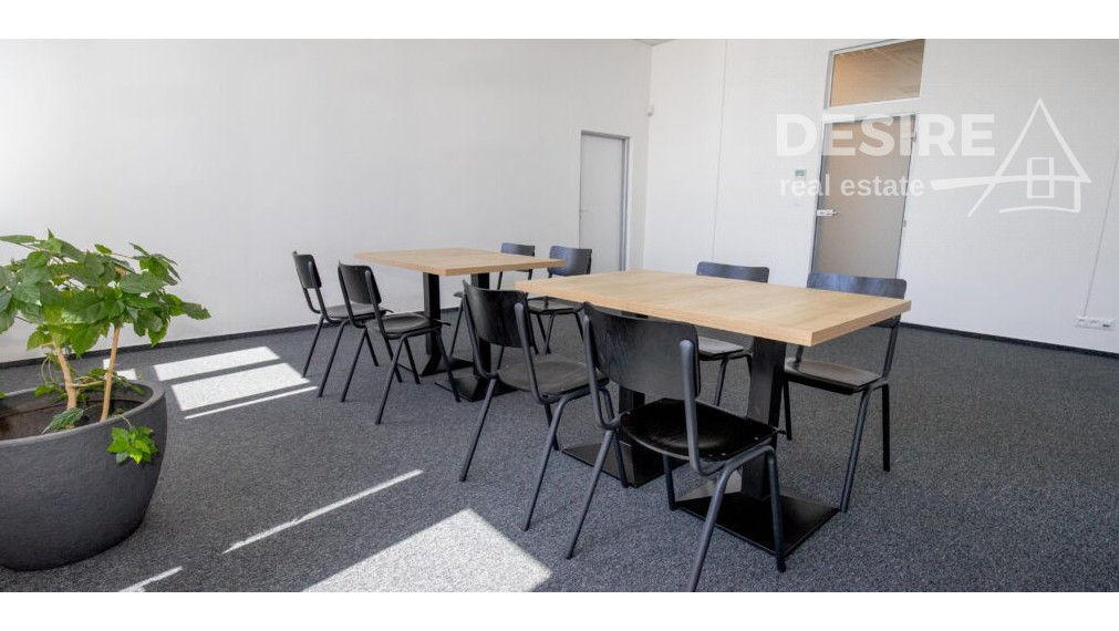 Atraktívne kancelárske priestory na prenájom, od 37 m2 do 326 m2, parkovanie zdarma