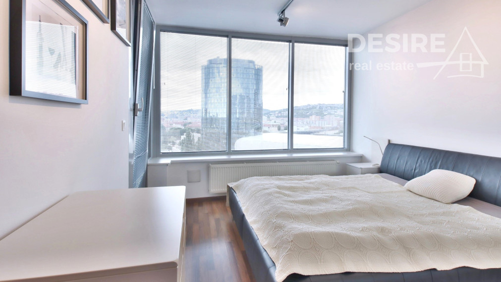 ✅ PREDANÉ: Moderný, štýlový 2 izbový byt so zariadením, loggia, parkovanie, III veže, Bajkalská ul.