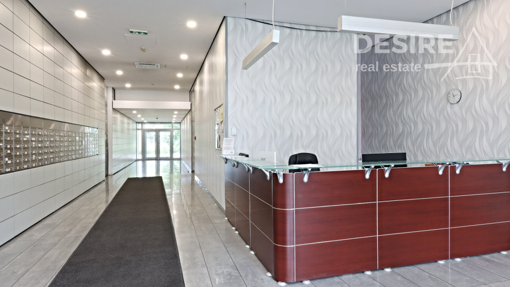 ✅ PREDANÉ: Moderný, štýlový 2 izbový byt so zariadením, loggia, parkovanie, III veže, Bajkalská ul.