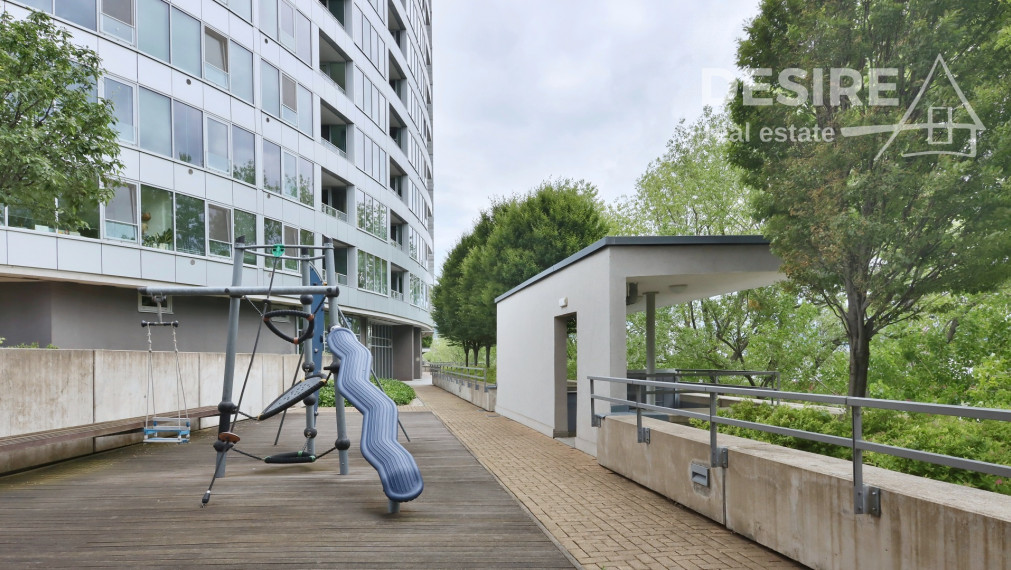 ✅ PREDANÉ: Moderný, štýlový 2 izbový byt so zariadením, loggia, parkovanie, III veže, Bajkalská ul.