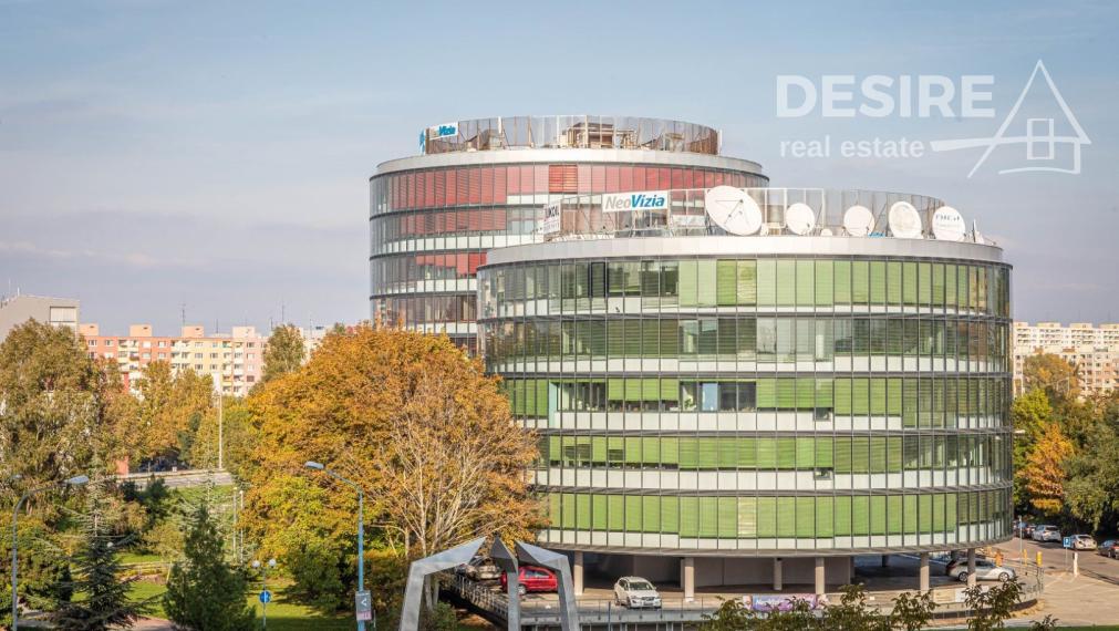 Prenájom: Kancelária 20 m2 až 50m2, parkovanie, Röntgenova ul., Bratislava