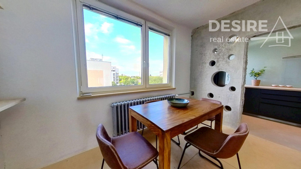 Výnimočný 3i byt v industriálnom štýle, zariadený, B. Smetanu, Trnava