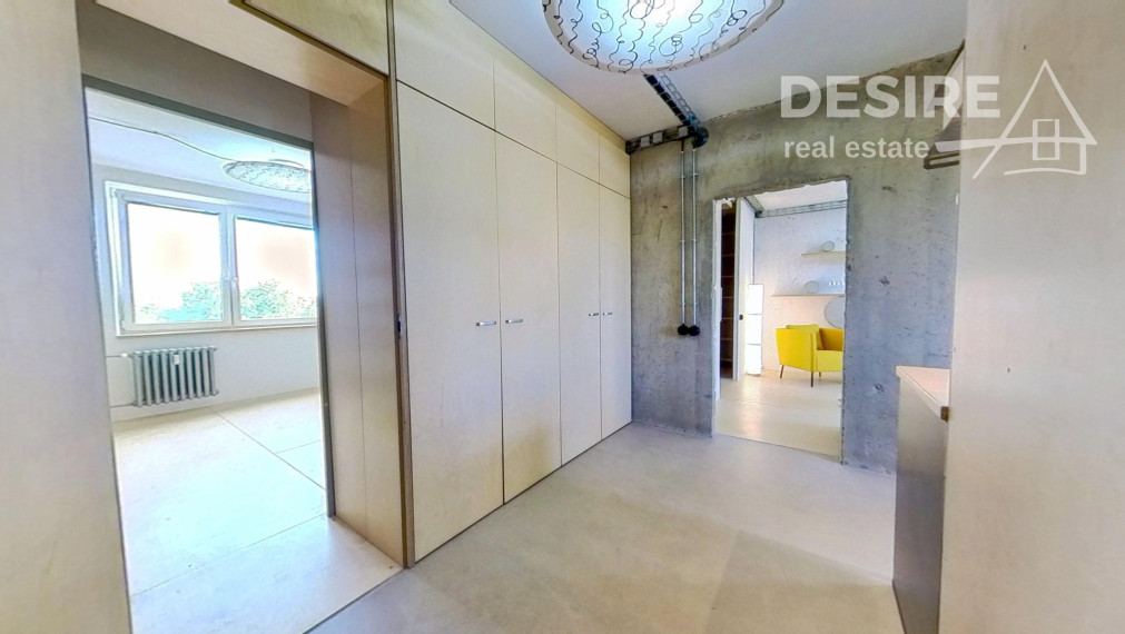 Výnimočný 3i byt v industriálnom štýle, zariadený, B. Smetanu, Trnava