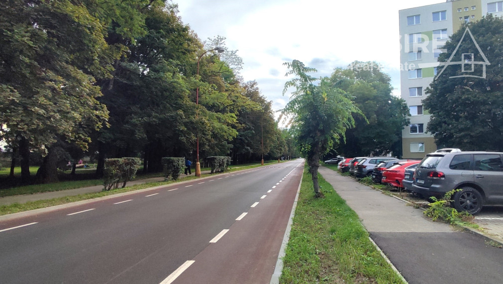 Výnimočný 3i byt v industriálnom štýle, zariadený, B. Smetanu, Trnava