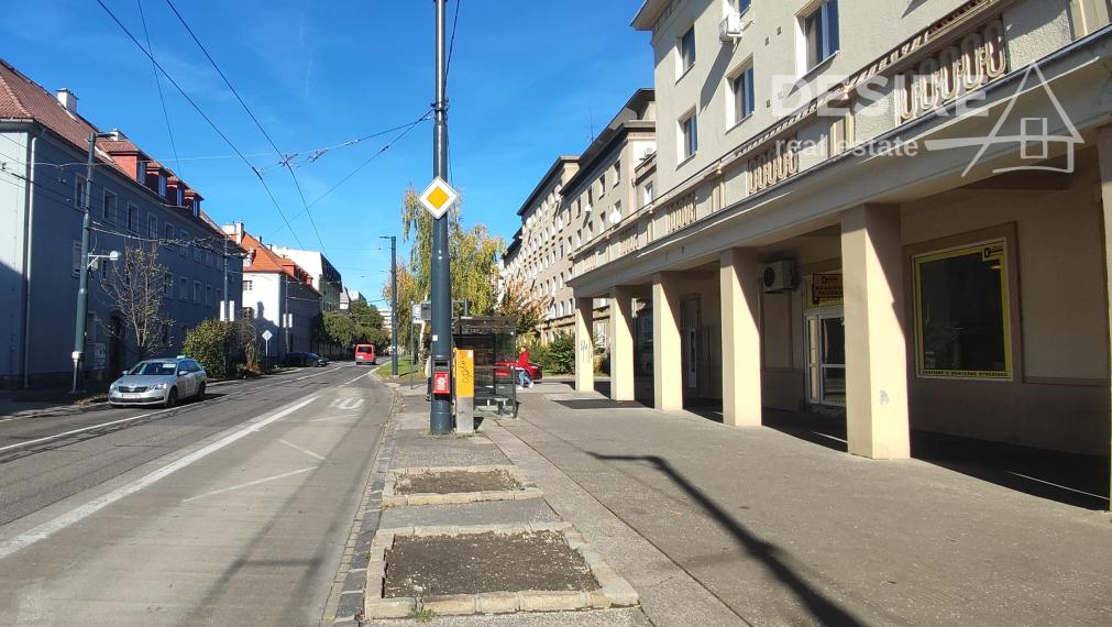 Obchodný priestor 127 m2 v skvelej lokalite, Miletičová, Bratislava