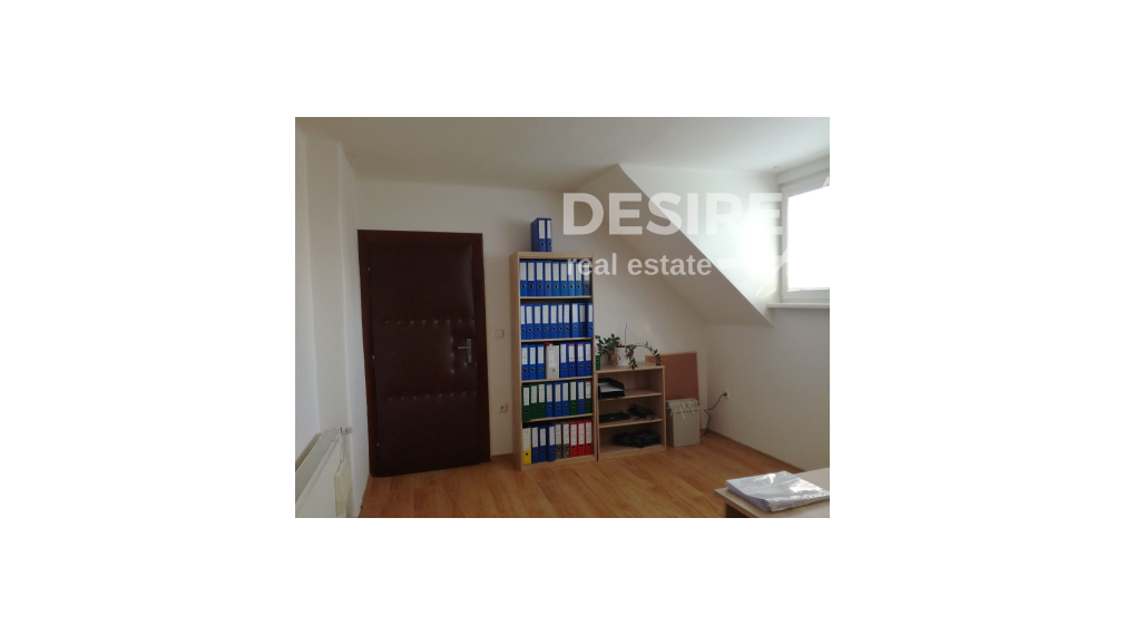 Prenájom kancelárie 20,5 m2, Pezinok, Trnavská ul.