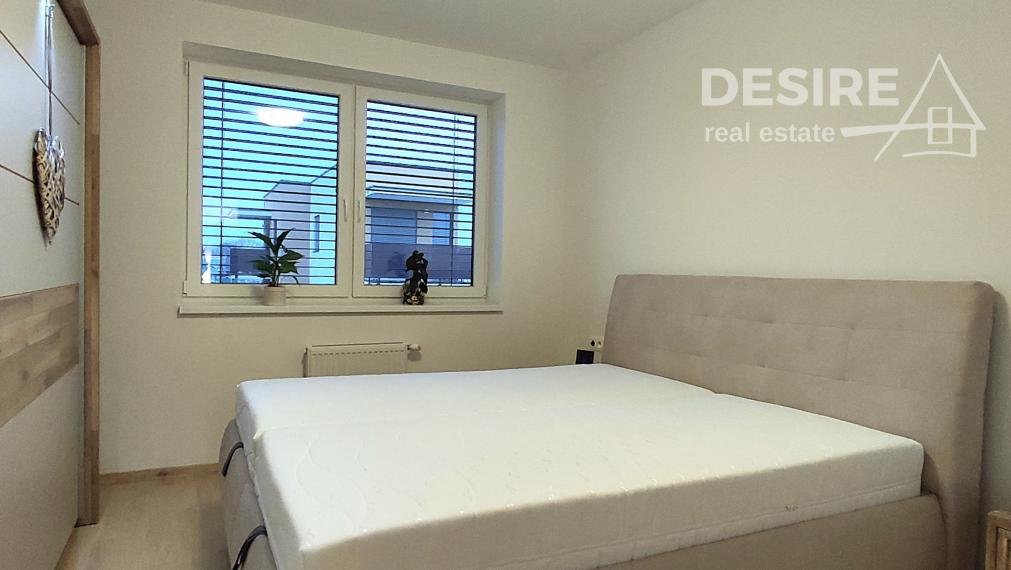 NOVOSTAVBA: Zariadený 3 izbový byt, zelená terasa, parkovanie, Modra -Malé Hliny