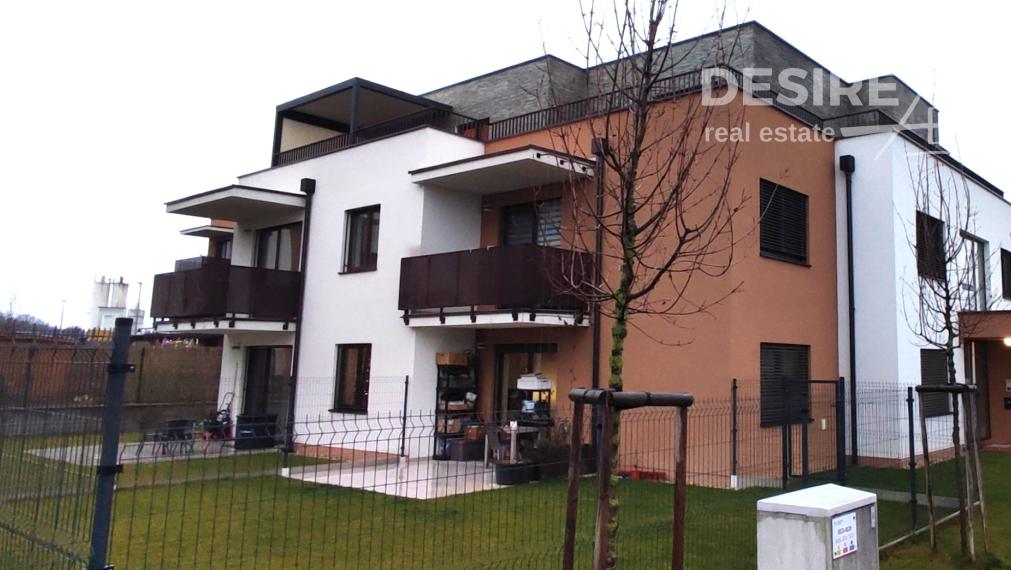 NOVOSTAVBA: Zariadený 3 izbový byt, zelená terasa, parkovanie, Modra -Malé Hliny