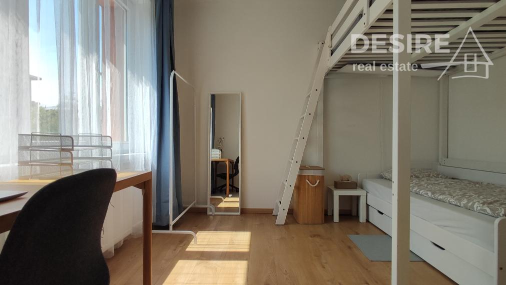 PRIPRAVUJEME:  Na predaj zariadený 2 izbový byt 50m2, balkón, klimatizácia, Záhradnícka ul. , BA