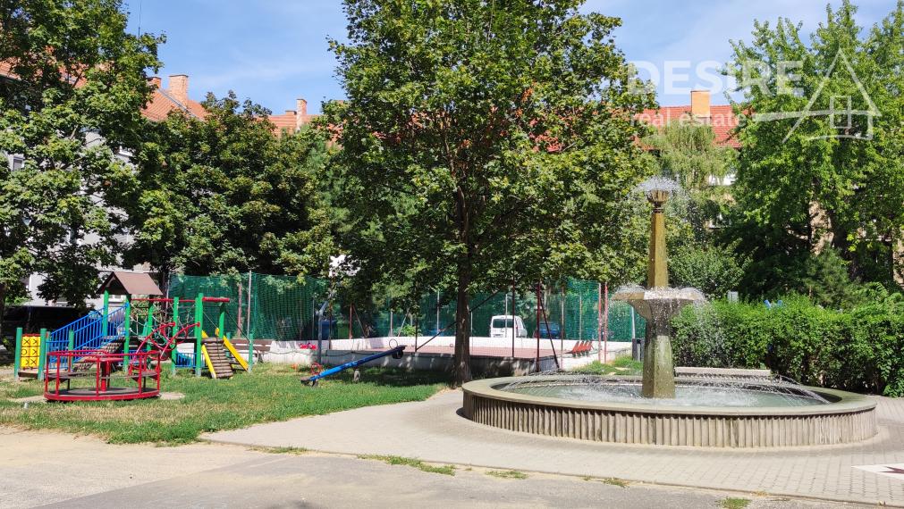 PRIPRAVUJEME:  Na predaj zariadený 2 izbový byt 50m2, balkón, klimatizácia, Záhradnícka ul. , BA