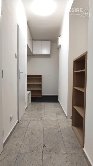 Priestranný 2 izbový byt 50 m2, rekonštrukcia, balkón, klimatizácia, Záhradnícka ul. , BA