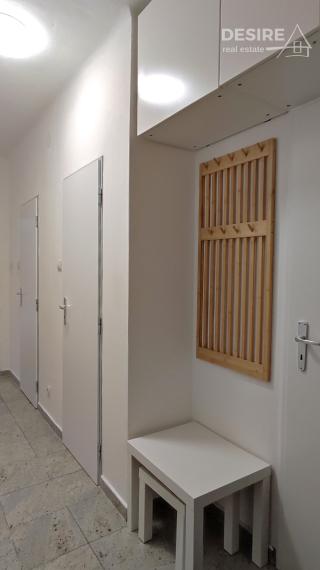 Priestranný 2 izbový byt 50 m2, rekonštrukcia, balkón, klimatizácia, Záhradnícka ul. , BA