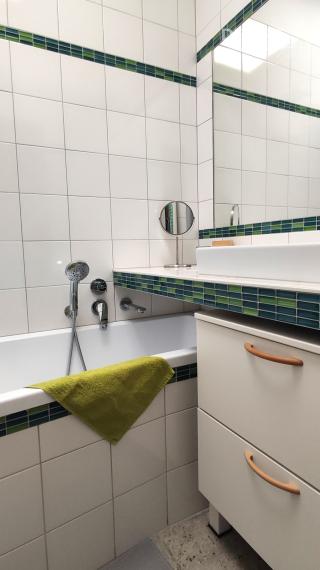 Priestranný 2 izbový byt 50 m2, rekonštrukcia, balkón, klimatizácia, Záhradnícka ul. , BA