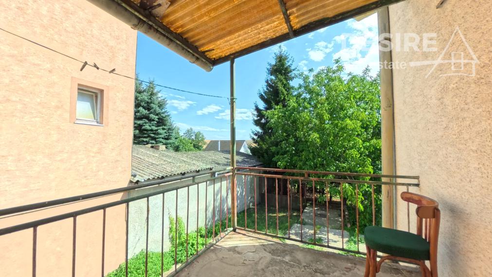 PRIPRAVUJEME: Udržiavaný 5 izbový rodinný dom, garáž, veľký pozemok, Dlhá
