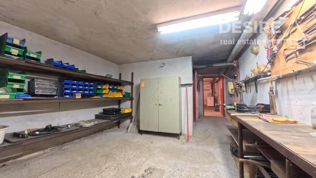 PRIPRAVUJEME: Udržiavaný 5 izbový rodinný dom, garáž, veľký pozemok, Dlhá