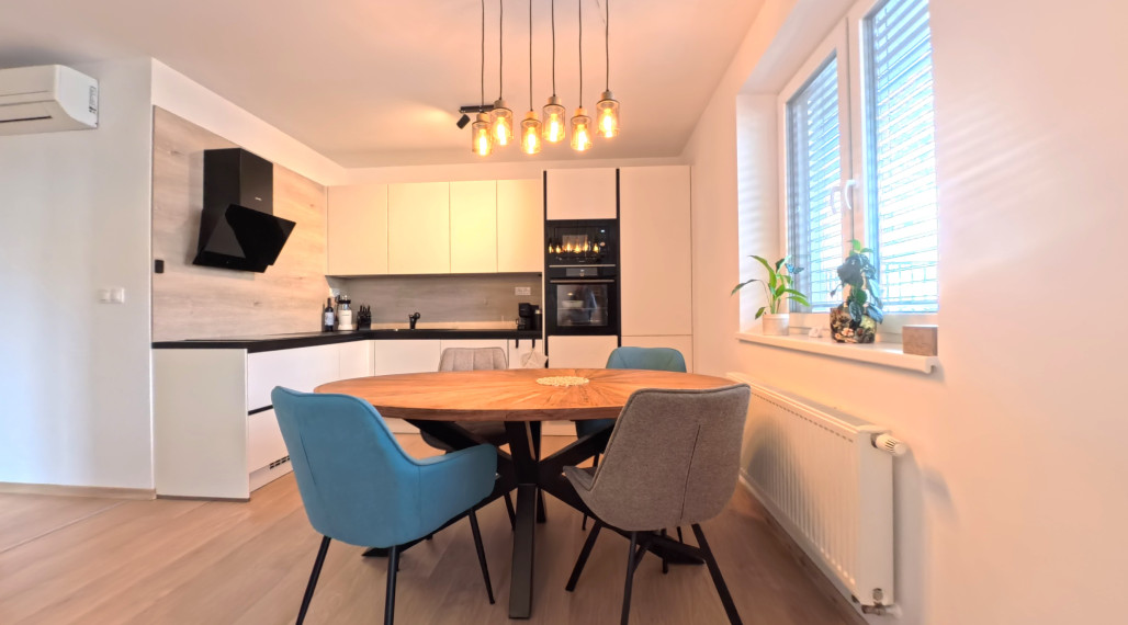 Kompletne zariadený 3 izbový byt, novostavba, zelená terasa, parkovanie, Modra