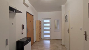Útulný 3 izbový byt, zariadený, spotrebiče, Svätoplukova, Pezinok - fotografia 9