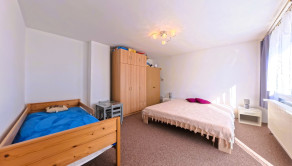 Jedinečný rodinný dom po rekonštrukcii, záhrada, Pezinok - Cajla - fotografia 22
