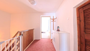 Jedinečný rodinný dom po rekonštrukcii, záhrada, Pezinok - Cajla - fotografia 21