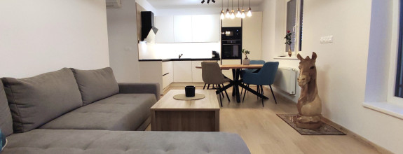 Zariadený 3 izbový byt v novostavbe, zelená terasa, parkovanie, Modra -Malé Hliny