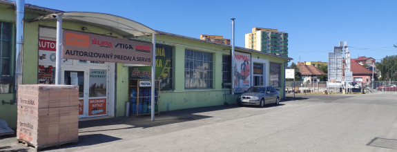 Na prenájom skladový priestor / predajňa – Pezinok | 135 m²