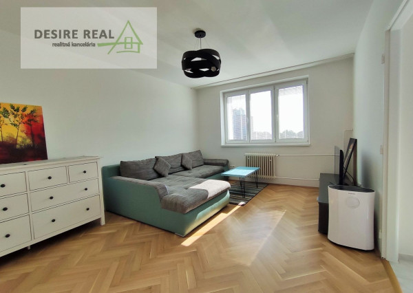 ✅ PREDANÉ: 3-izb.byt na predaj, pivnica, Za hradbami v Pezinku