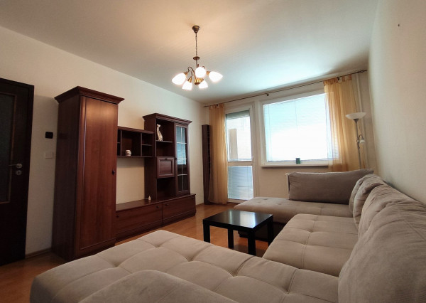 Priestranný 3 izbový byt 66 m2, lóggia, pivnica, Bratislava-Podunajské Biskupice