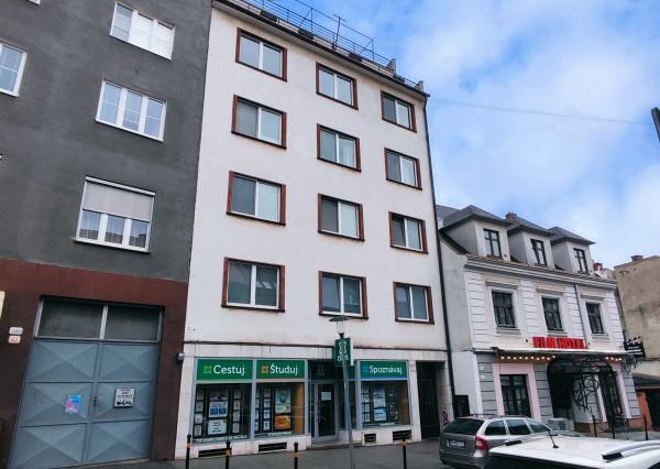 Komerčný priestor 187m2, s výkladom do ulice, vhodný pre obchod, služby, Vysoká ul., BA