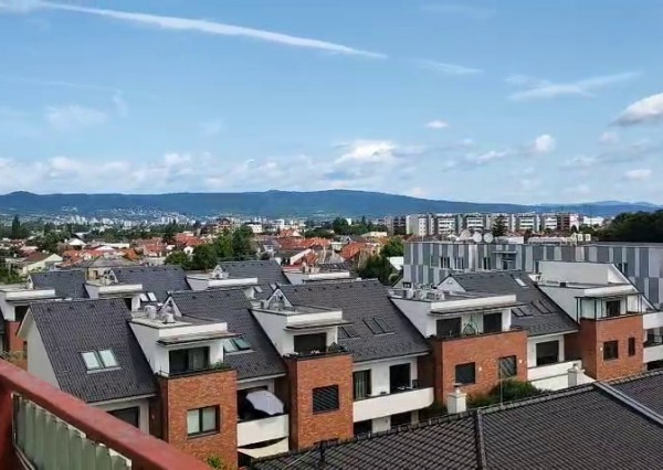 1,5 izbový byt v nadstavbe, terasa, klimatizácia, Bratislava-Trnávka