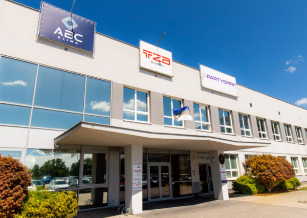 Atraktívne kancelárske priestory na prenájom, od 37 m2 do 326 m2, parkovanie zdarma
