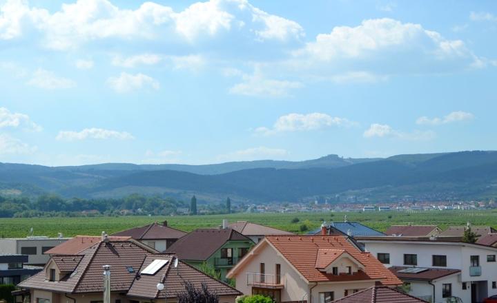 ✅RENTED: Furnished spacious 3-room apartment + parking space, K.Franklovéj., Pezinok - fotografia 8