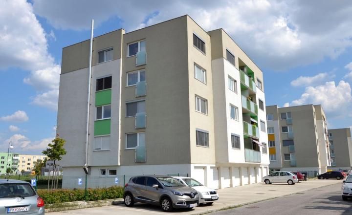 ✅RENTED: Furnished spacious 3-room apartment + parking space, K.Franklovéj., Pezinok - fotografia 9