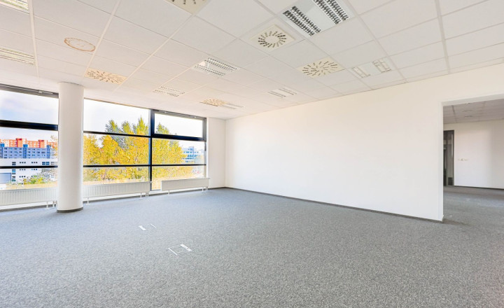 Prenájom: Komerčné priestory od 24 m2 - 742 m2, parkovanie, Röntgenova ul., Bratislava - fotografia 10