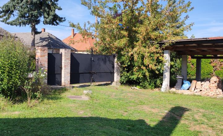 Zemianska kúria vhodná na bývanie a podnikanie, veľký pozemok, Nové Zámky - Komoča, - fotografia 31