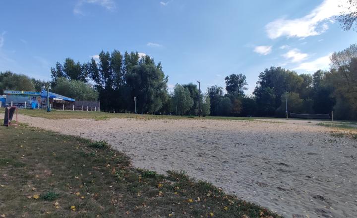 Zemianska kúria vhodná na bývanie a podnikanie, veľký pozemok, Nové Zámky - Komoča, - fotografia 35