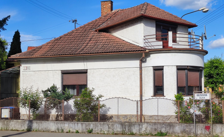 ✅ PREDANÉ: Zachovalý, 4 izbový rodinný dom,  Pezinok centrum